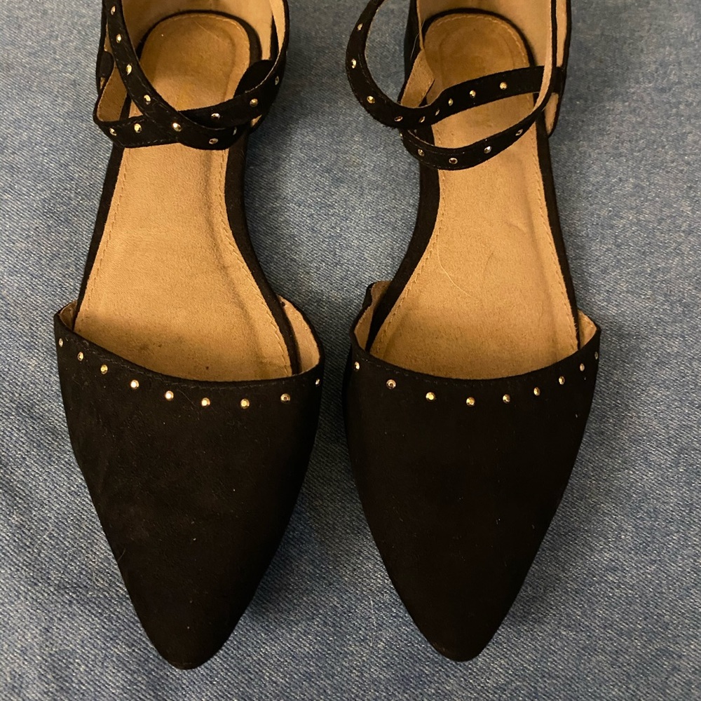 Old navy black flat sandals